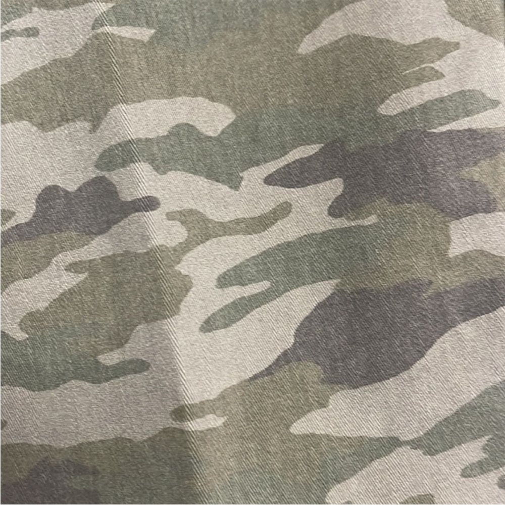 Anthropologie Camo Crop Flare - Picture 4 of 7